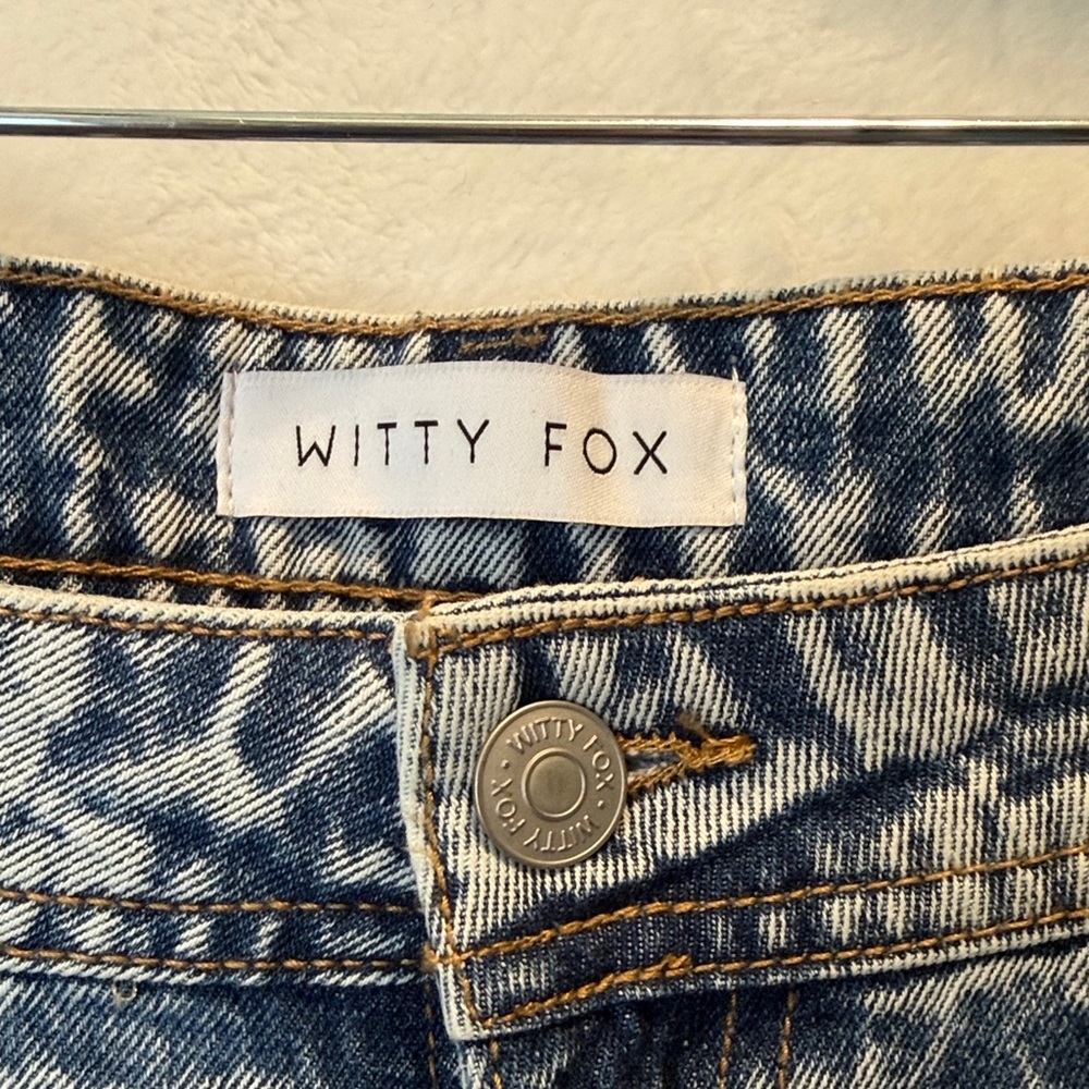 Witty Fox 90s Style Acid Wash Baggy Dad Jorts | Loose Fit Denim Shorts - Picture 2 of 10